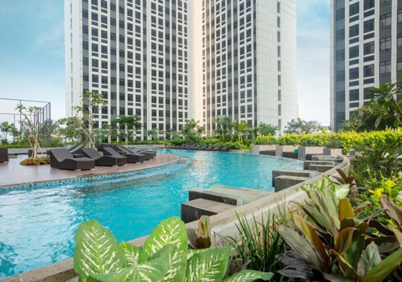 Louis Kienne Cikarang Hotel & Service Apartment Bekasi Exterior photo